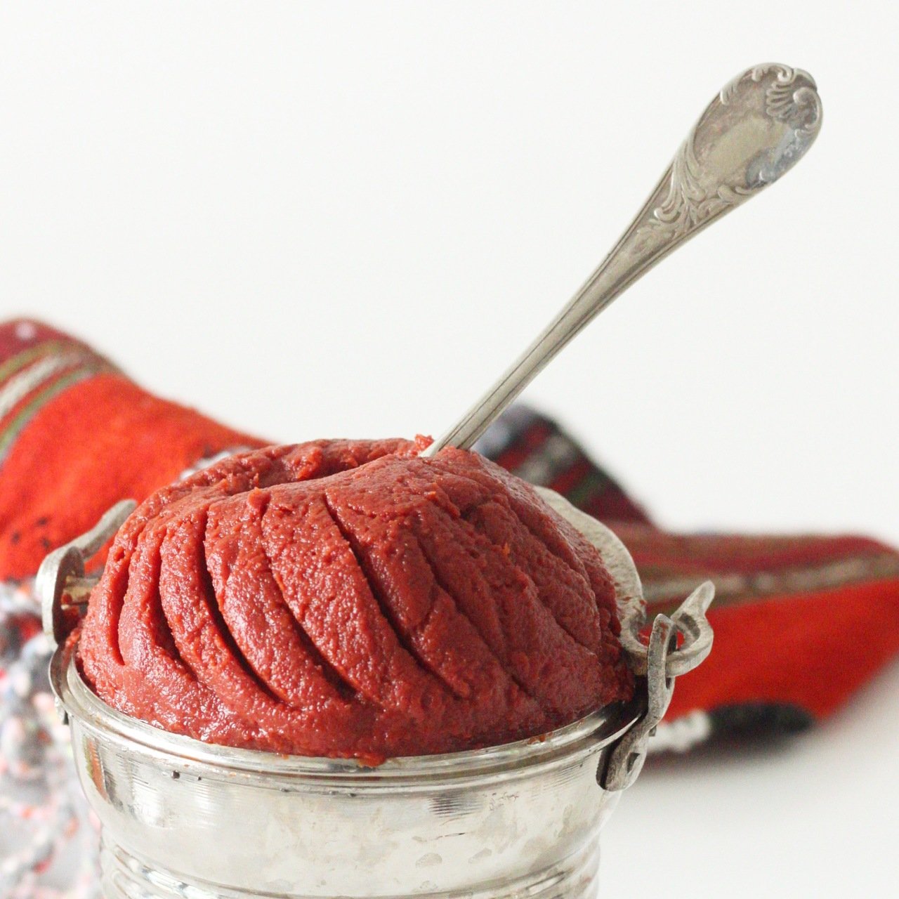 DOMATES SALÇASI 1 KG.